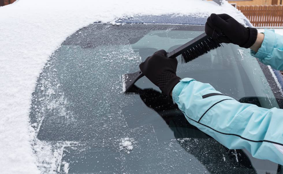 Qué accesorios llevar en el coche para sortear imprevistos