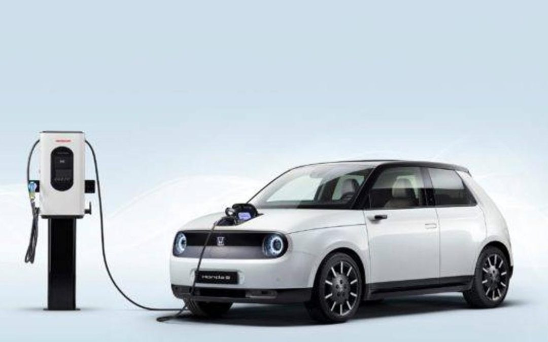 Cómo eliminar los coches de combustibles convencionales en las ciudades para el año 2050